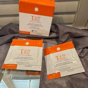 Tan Towel‎ Self-Tan Towelettes